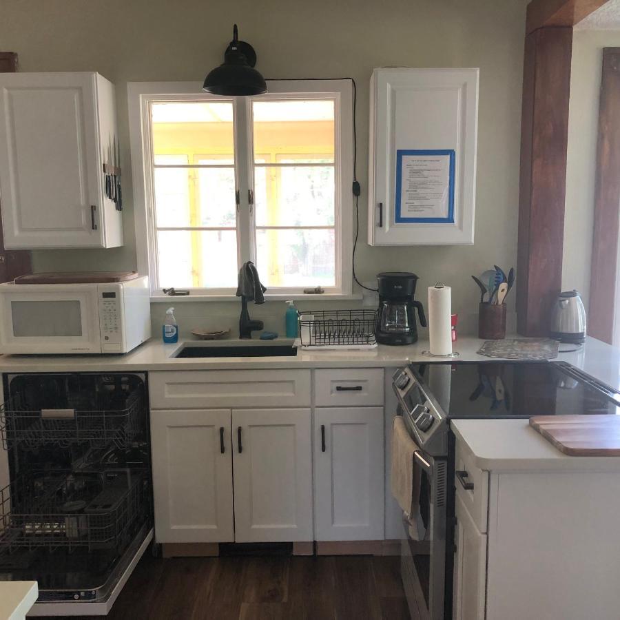 Seabreeze Three Bedroom Home ロチェスター エクステリア 写真